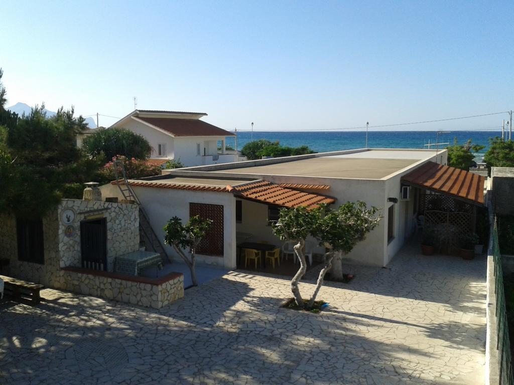 Appartamento Spiaggia Playa Castellammare del Golfo Bagian luar foto